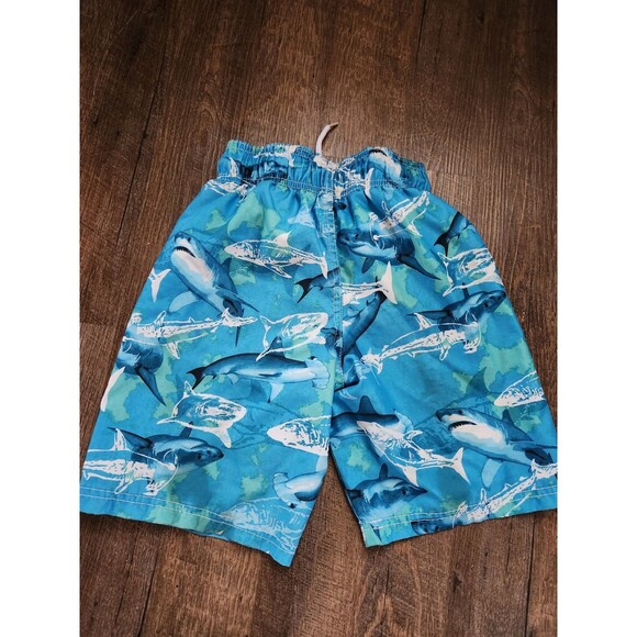 Boys 6/7 OP shark swim trunks - Picture 3 of 4
